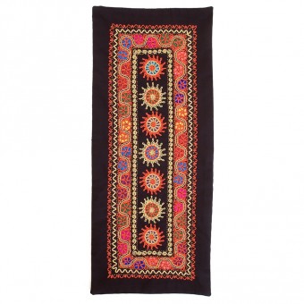 Tahriri Table Runner 